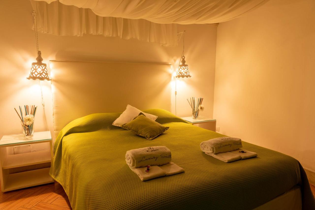 Cadelli Luxury Suite & Apartments Лече Екстериор снимка