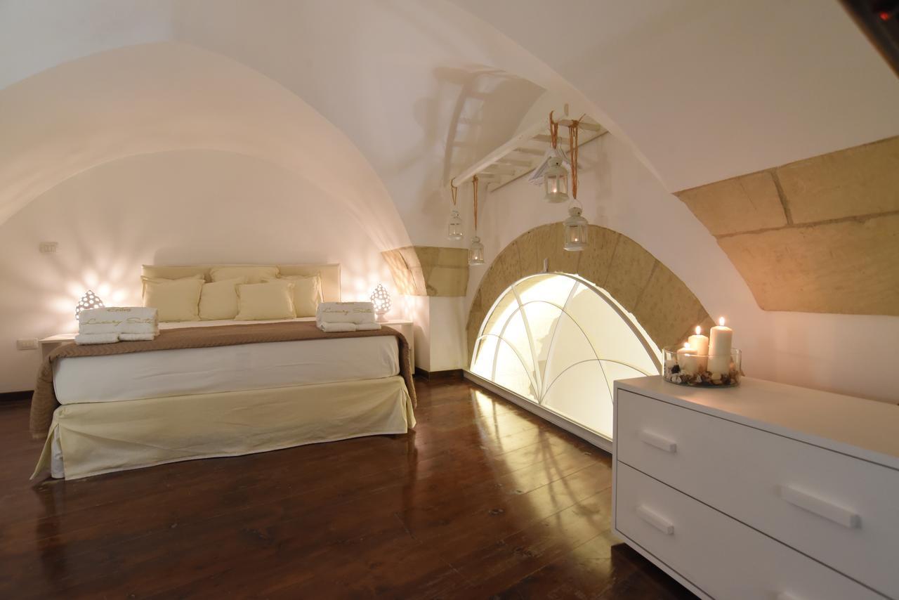 Cadelli Luxury Suite & Apartments Лече Екстериор снимка