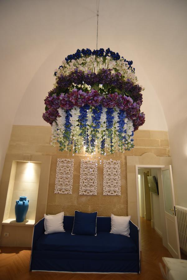 Cadelli Luxury Suite & Apartments Лече Екстериор снимка